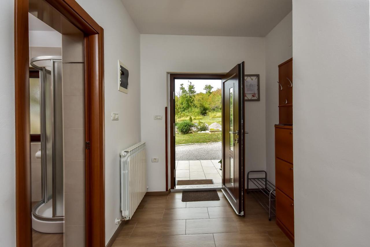 Apartman Grabar Roč Exterior foto