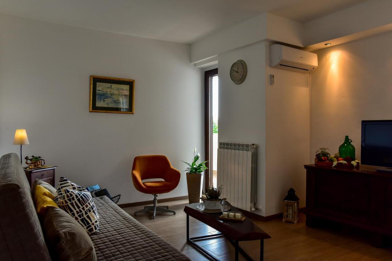 Apartman Grabar Roč Exterior foto